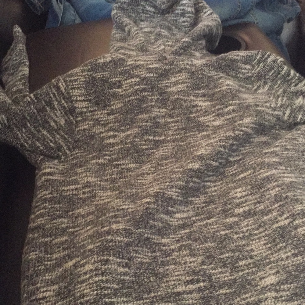 Sweater - Picture 3 of 3